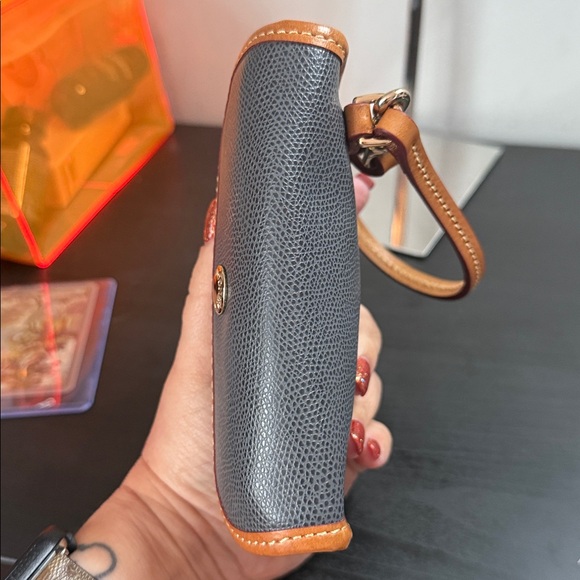 Dooney & Bourke Black and Tan Clutch - Picture 6 of 10